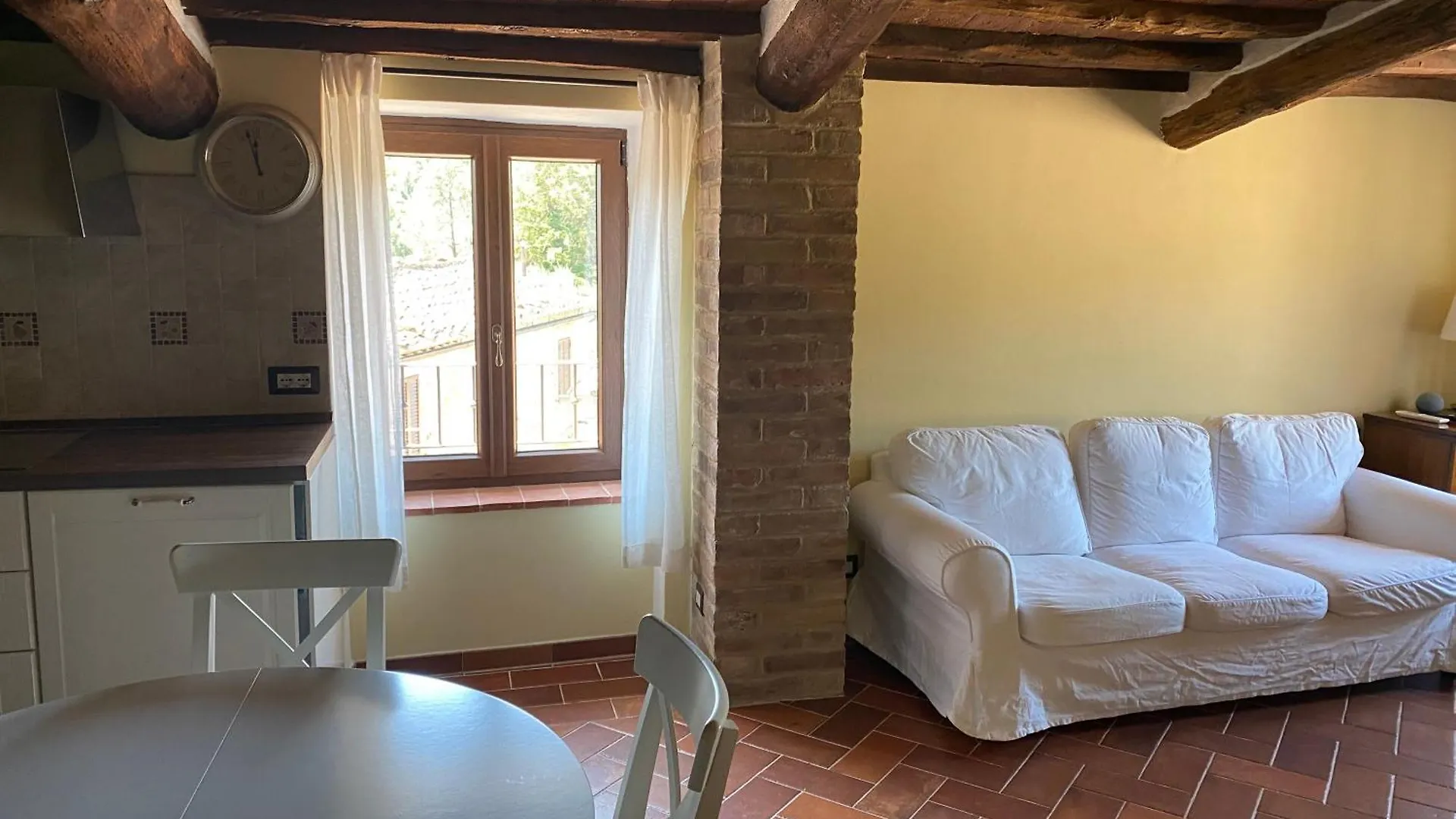 Apartmán Rosa Di Maggio Pari 0*,  Itálie