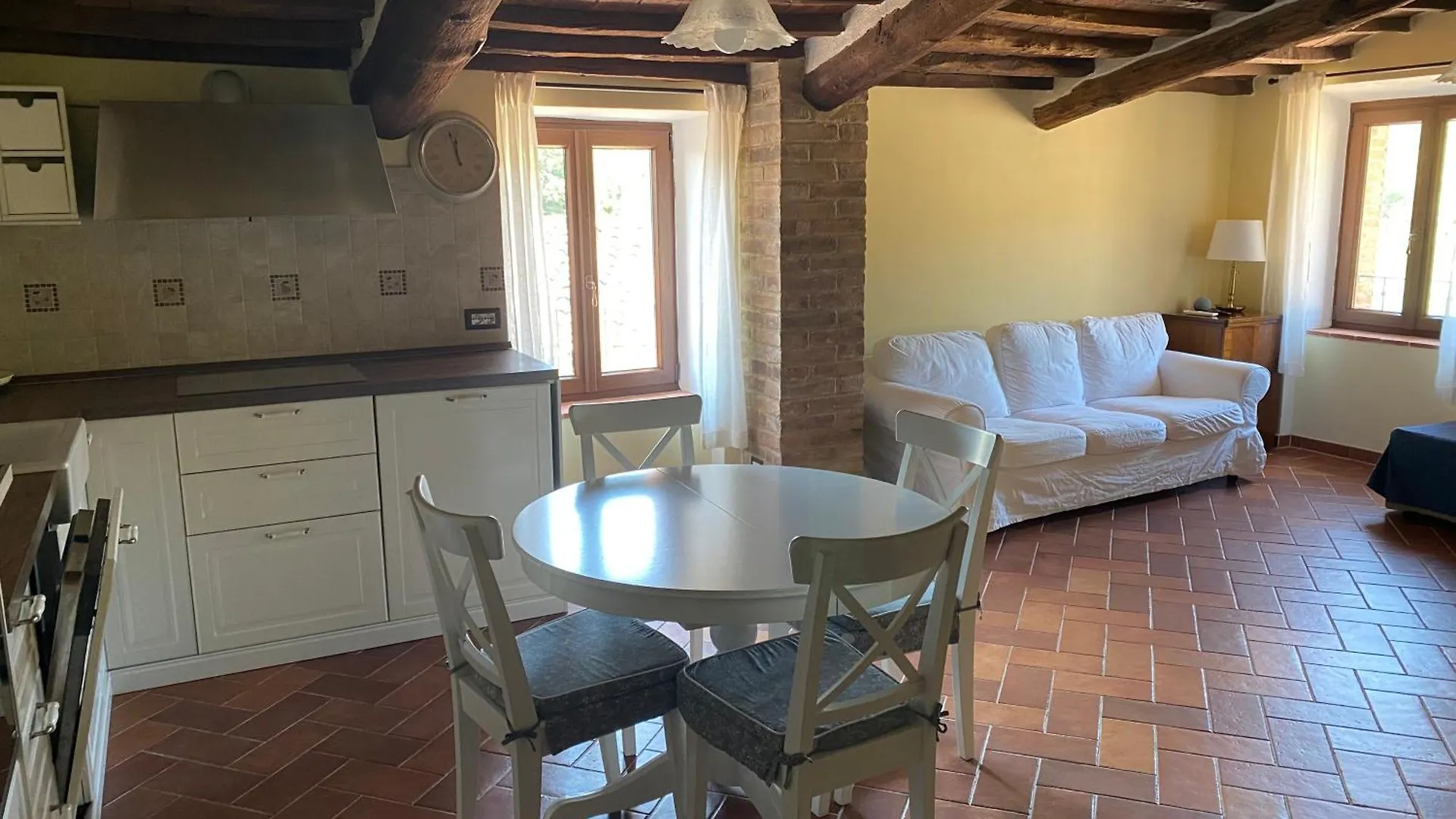 Apartment Ferienwohnung Rosa Di Maggio Pari Italien